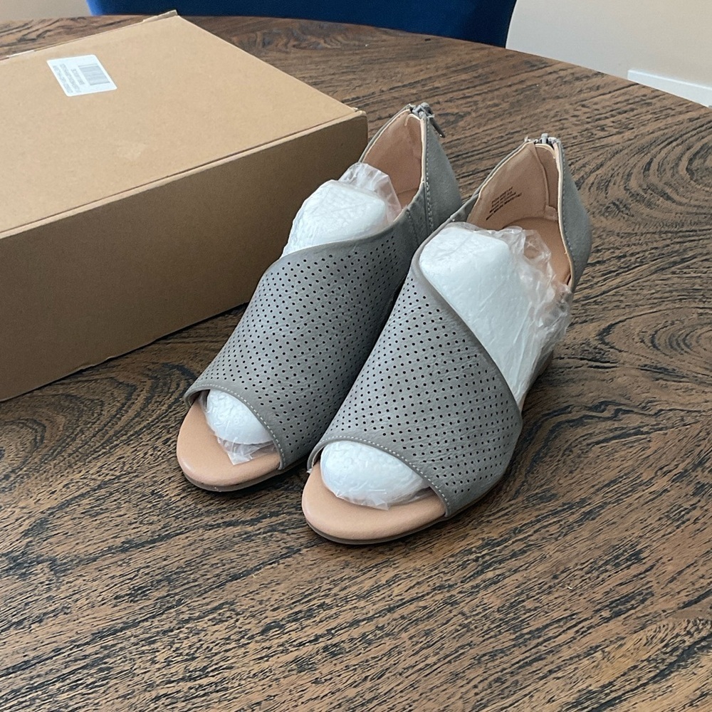 Journee Collection Gray Perforated Heels